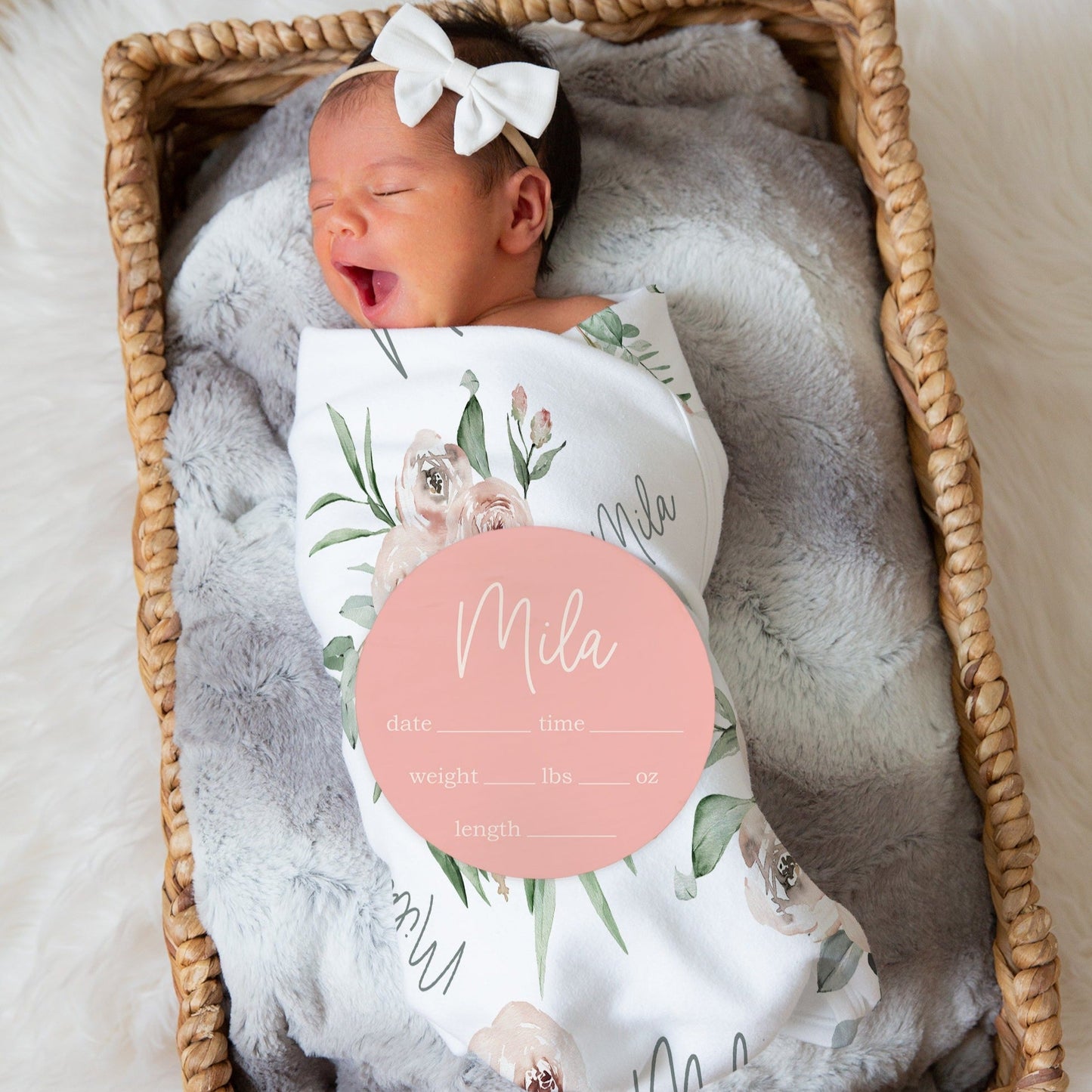 Personalized wooden baby birth announcement sign, Light Pink